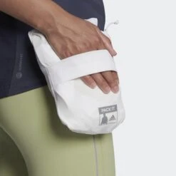 ADIDAS Own The Run Hooded Running Windbreaker -Eagle Swing Outlet k22081fd057b62006782b71245d5d50a6